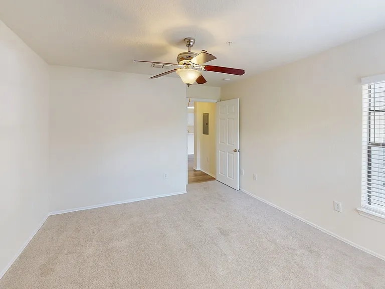 MacAlpine Place — Photo 90