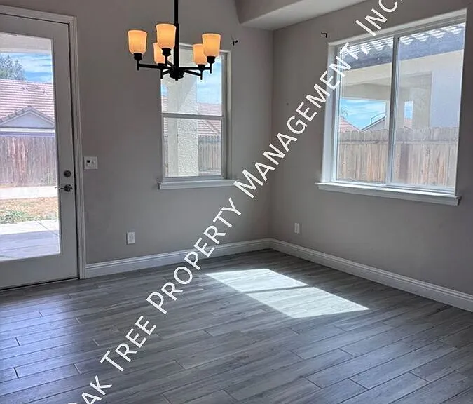 599 Saint Julien Dr — Photo 11