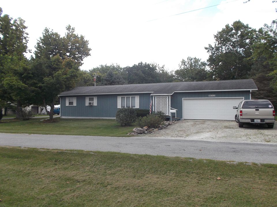 1st image of 100 Circle Dr