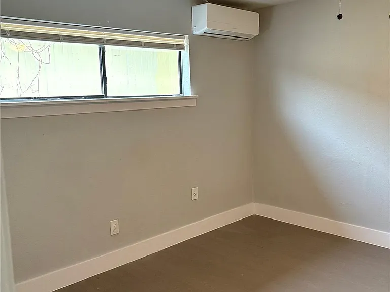 1125 Ann St — Photo 5