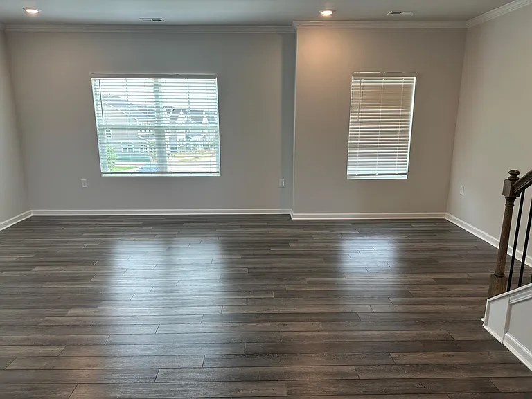 627 Gimari Dr — Photo 8