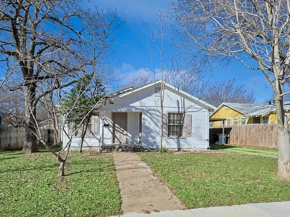 2842 Halbert St, Fort Worth, TX 76112