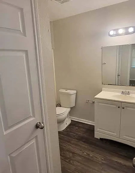 130 Town St #105 — Photo 9