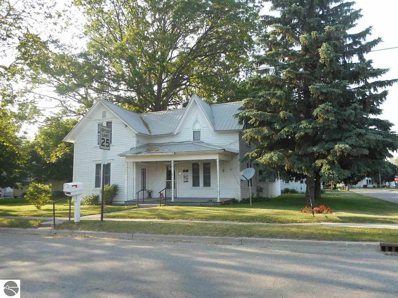 3881 E Rosebush Rd, Rosebush, MI 48878 Zillow