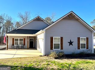 145 Henley Rd, Griffin, GA 30224