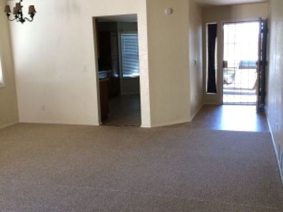 4th image of 4650 W Globeberry St