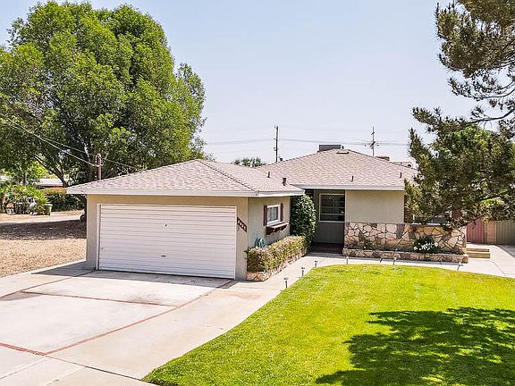 2nd image of 6852 Rubio Ave
