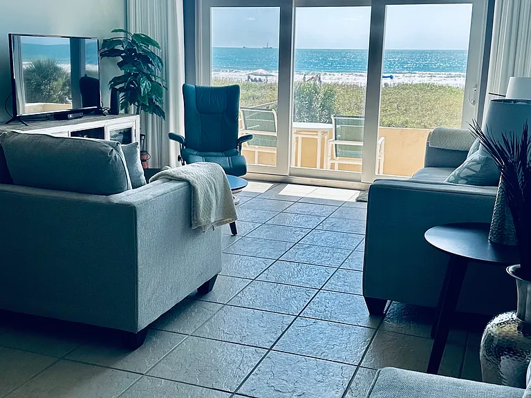 5050 Ocean Beach Blvd #307 — Photo 5