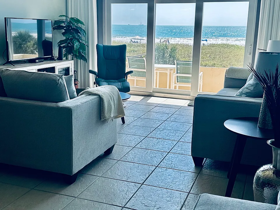 5050 Ocean Beach Blvd #307