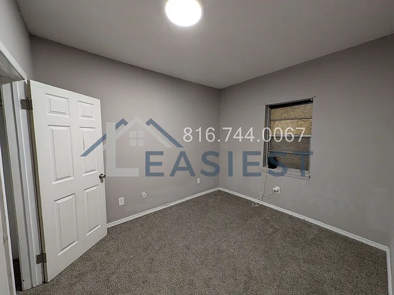 1231 Indiana Ave — Photo 16