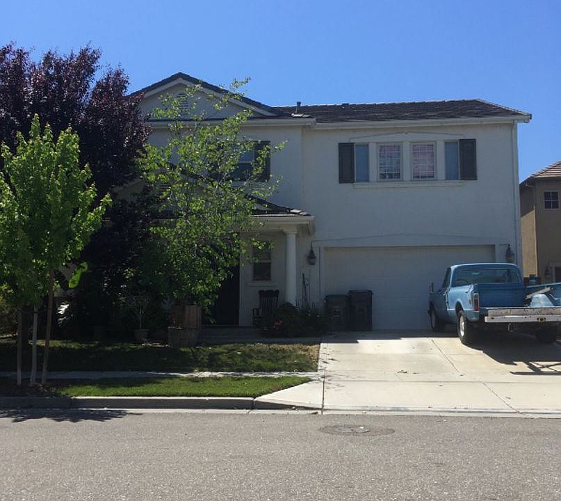 1st image of 3880 Prosser St