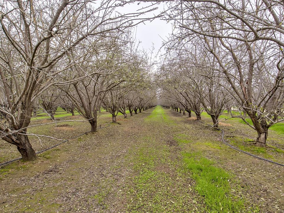 1st image of W Cable St