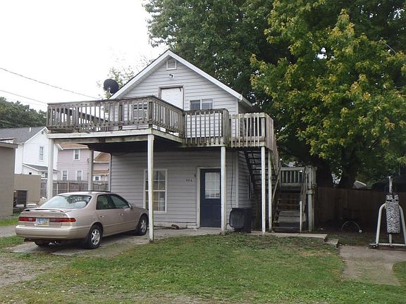 3rd image of 901 Elliott St