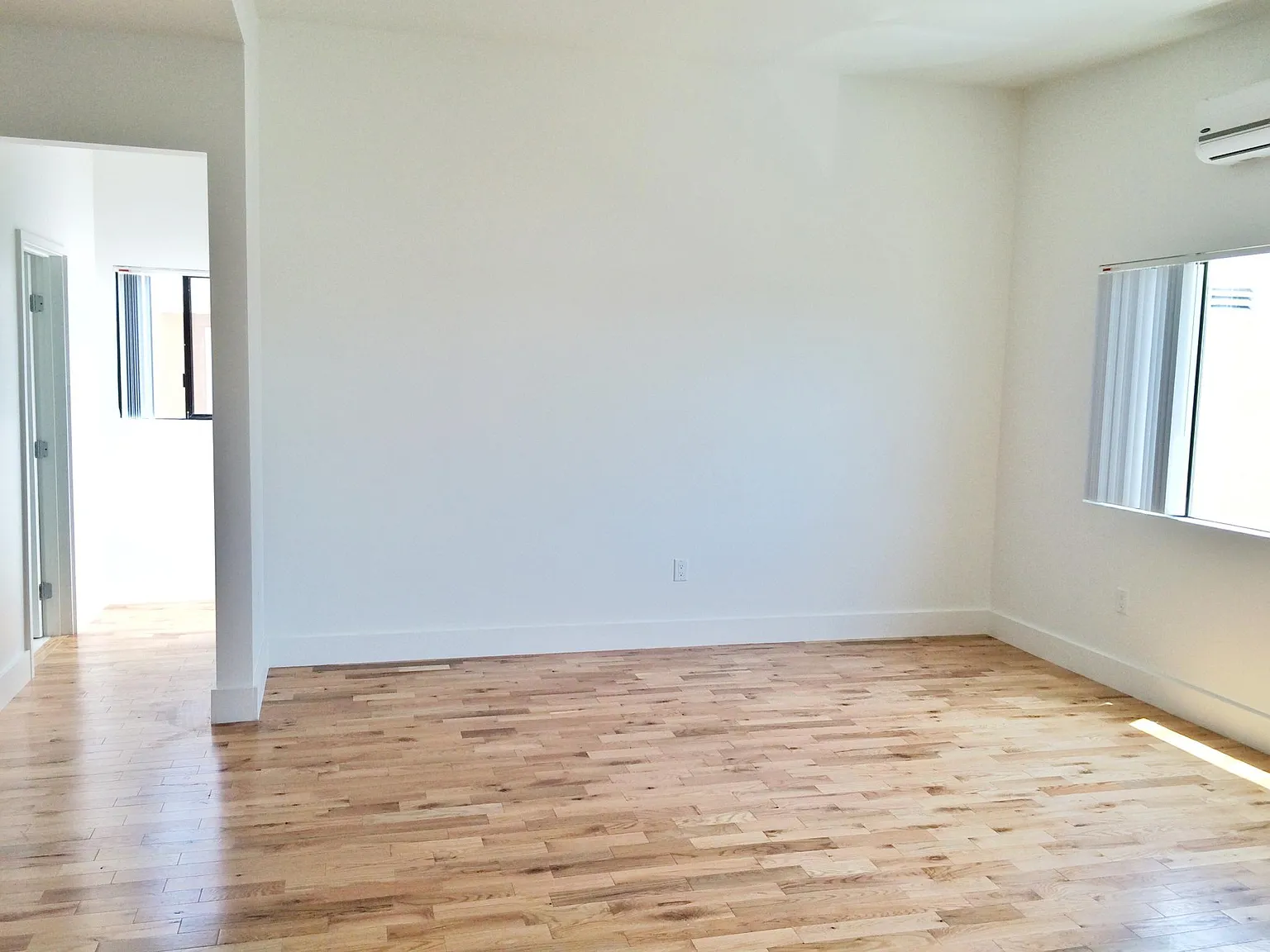 4356 Burns Ave — Photo 4