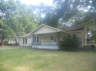 561 E Joseph St, Centreville, MS 39631