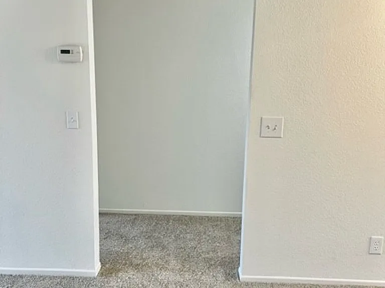 Royal Oaks Apartments in Bermuda Dunes — Photo 9