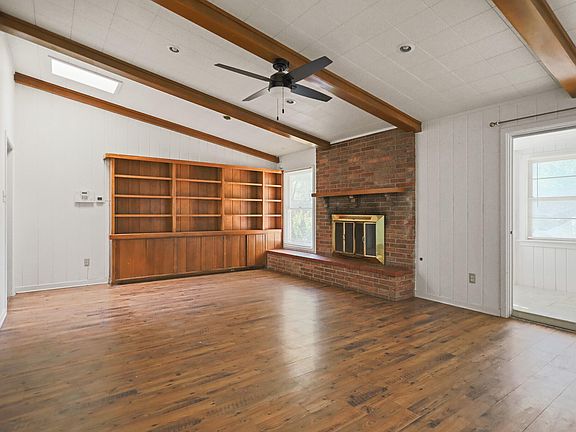 5th image of 3603 54th St