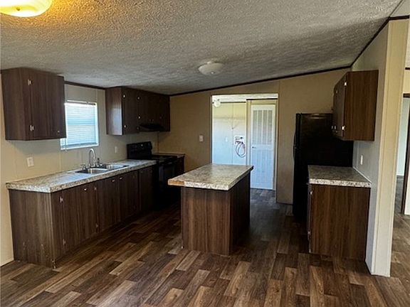 2nd image of 115 Burns Rd