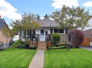 9 Marion Cres, Hamilton, ON L9H1H9