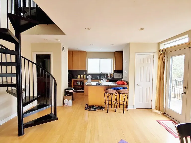 2302 Robinhood St #A — Photo 5