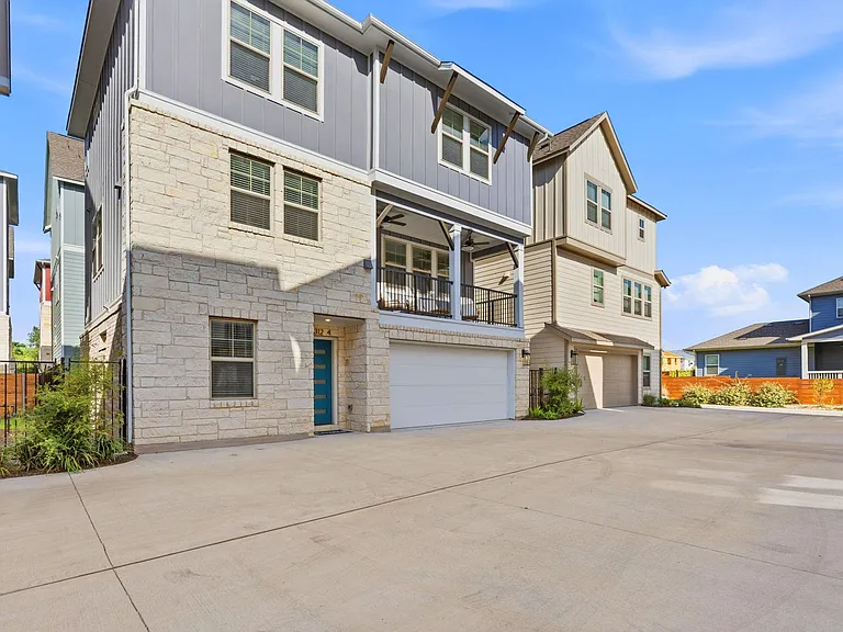 6312 Stockman Dr #4 — Photo 2