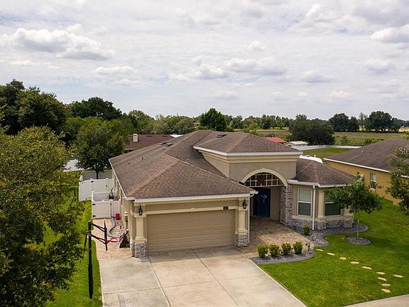 2nd image of 1926 Wind Meadows Dr