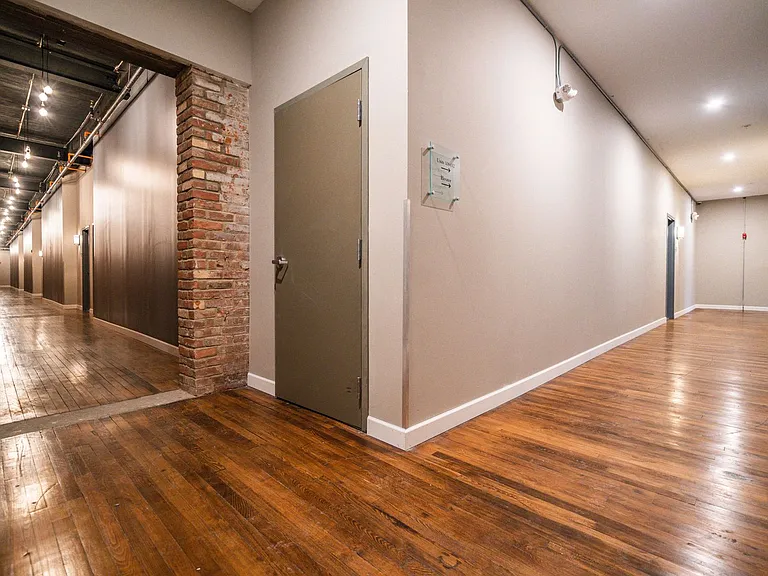 3800 Euclid Ave — Photo 3
