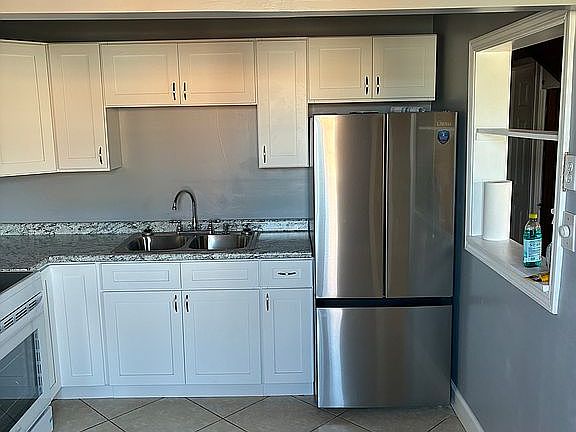 2nd image of 1604 Calhoun Ave