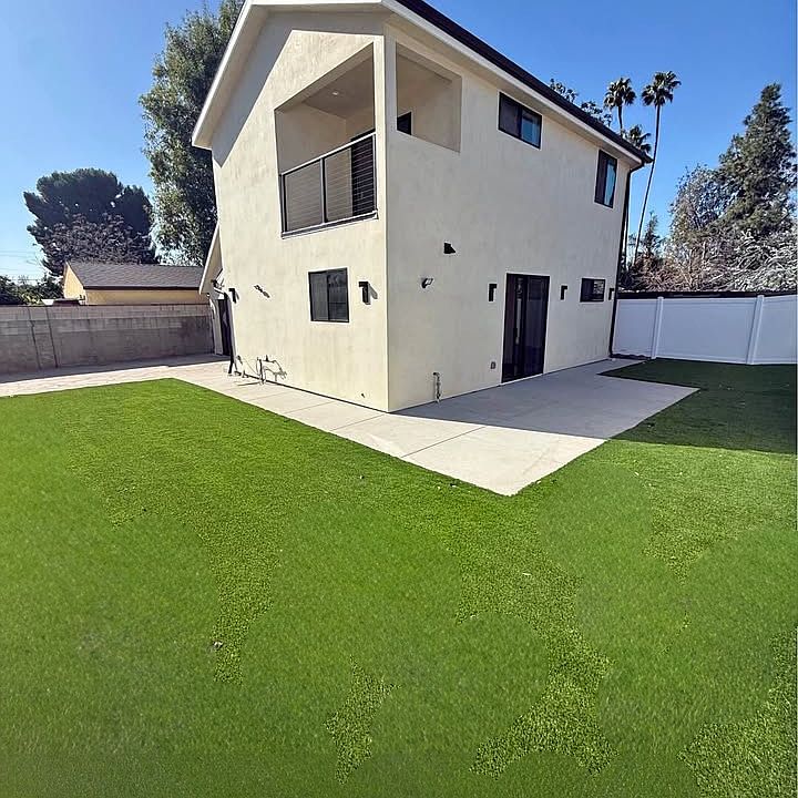 1st image of 6041 Bellingham Ave #1/2