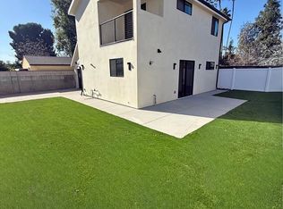 6041 Bellingham Ave #1/2, North Hollywood, CA 91606