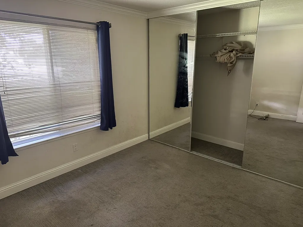 3 bed, 1040 sqft, $1,400 — Photo 3