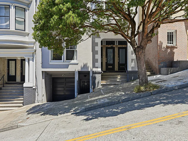 1818 Taylor St — Photo 3