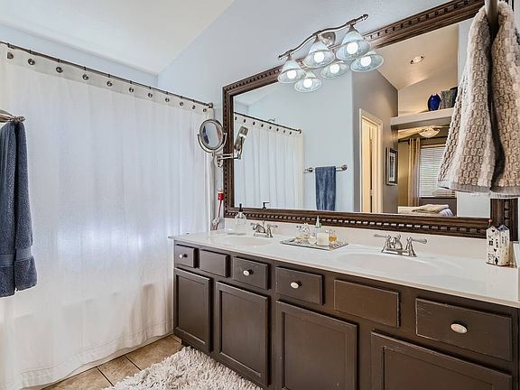 4th image of 5069 E Lucia Dr