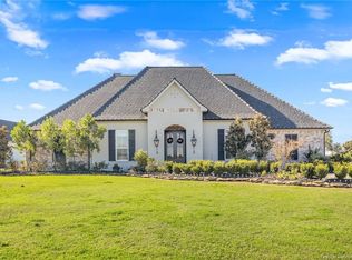 5390 Waterside Dr, Lake Charles, LA 70607