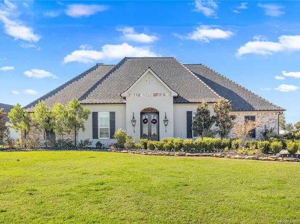 5390 Waterside Dr, Lake Charles, LA 70607