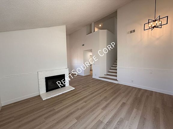 4th image of 4835 Katrina Pl