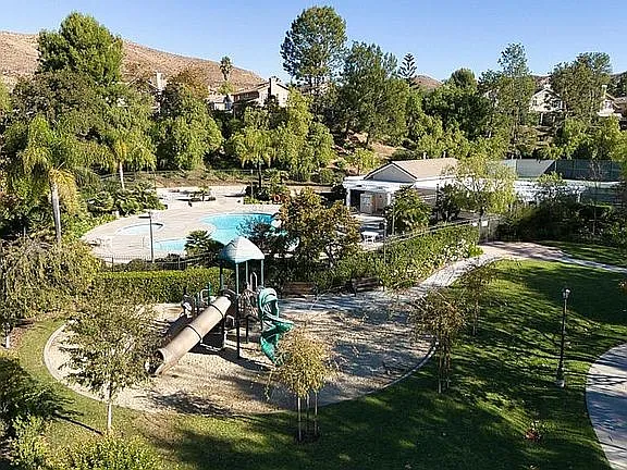 2877 Capella Way — Photo 41