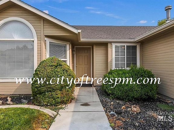 2nd image of 422 Summer Ct