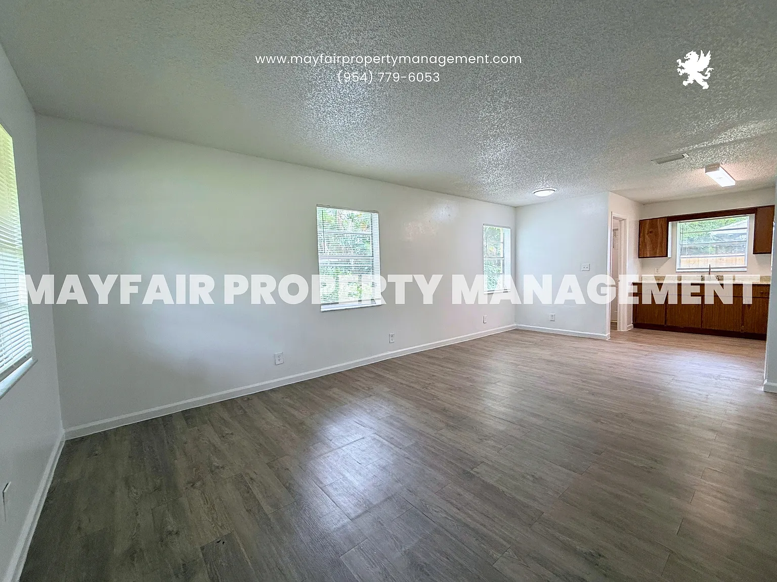 692 Neil Road - 704 — Photo 4