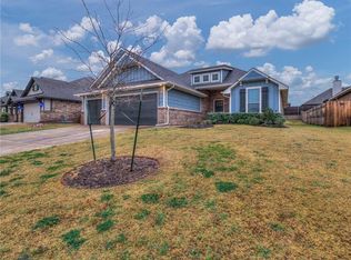 1301 N Storybrook Ter, Mustang, OK 73064