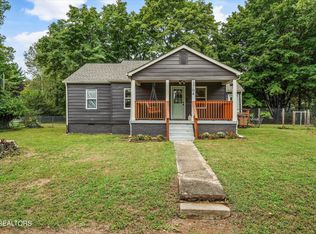 5704 Woodale Dr, Knoxville, TN 37912