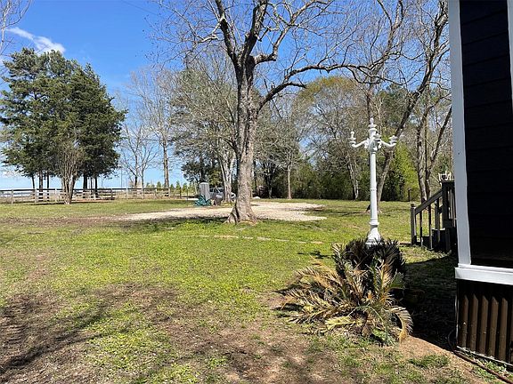4th image of 9677 Longstreet Rd