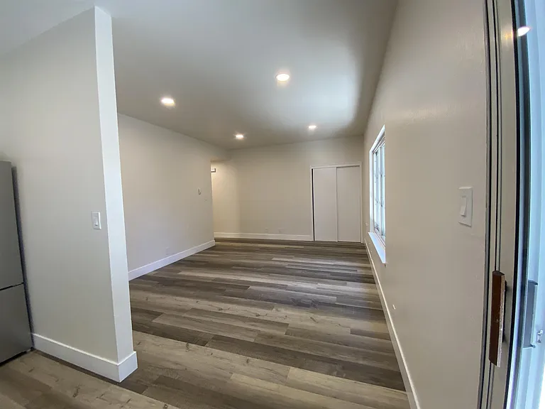 130 Magnolia Ave — Photo 8