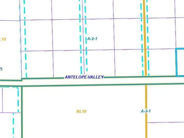E R & 123 East St, Littlerock, CA 93543