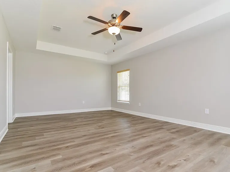 905 Chestnut Dr — Photo 10