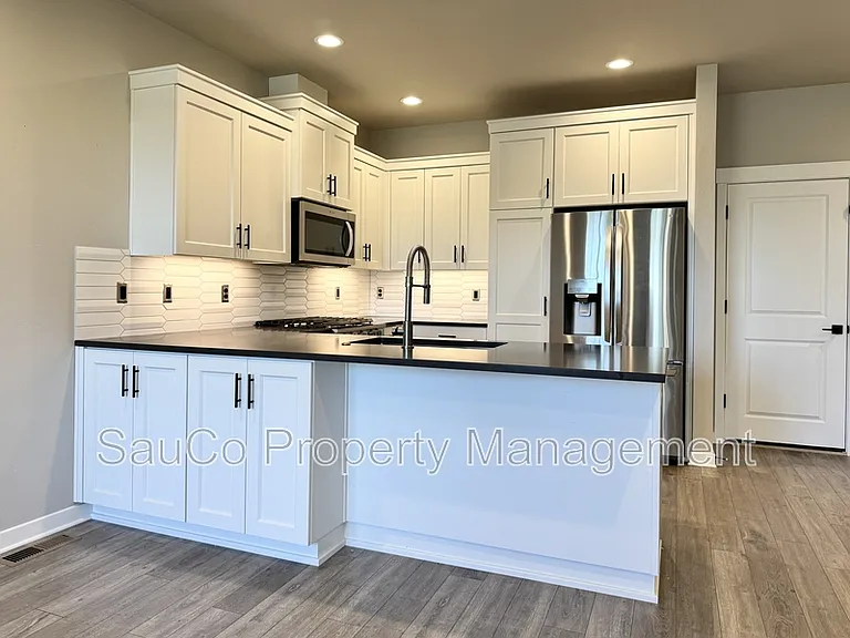 5531 SE Logan Ln — Photo 9