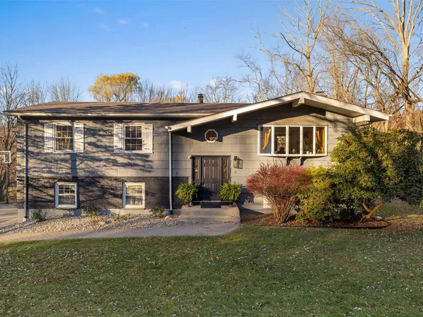18 Waterbury Road, Warwick, NY 10990