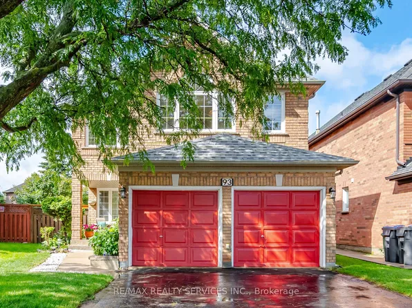 93 Seclusion Cres, Brampton, ON L6R 1L1