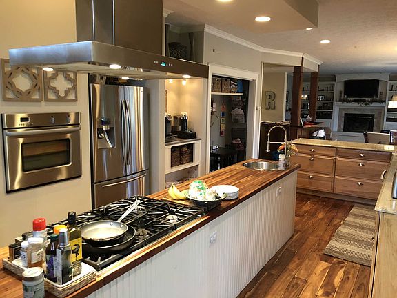 2nd image of 517 Shady Creek Dr