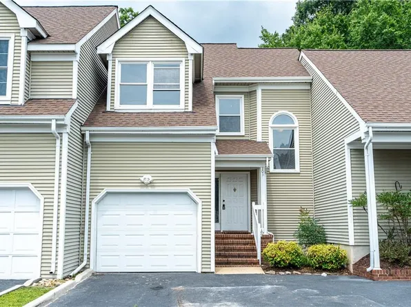 303 Bridge Xing, Yorktown, VA 23692